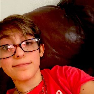 Meet your Posher, Rebecca